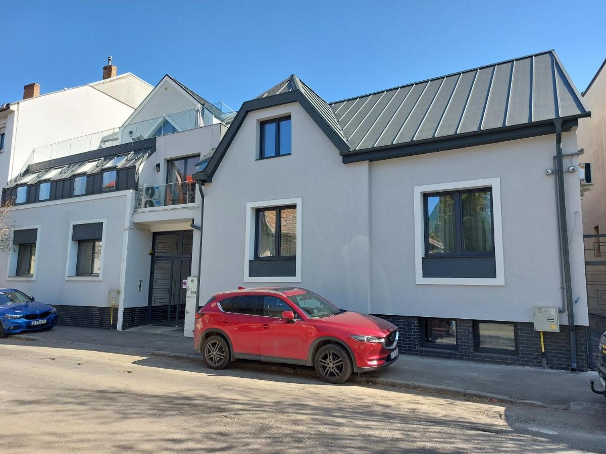 Mandarin Premium Apartments Targu Mures Luaran gambar