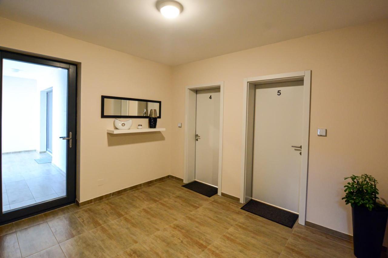 Mandarin Premium Apartments Targu Mures Luaran gambar